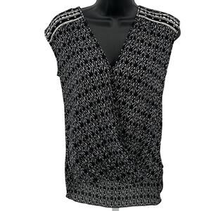 Max Studio Blouse WMNS XS Sleeveless Deep V-Neck Surplice Black White Geometric